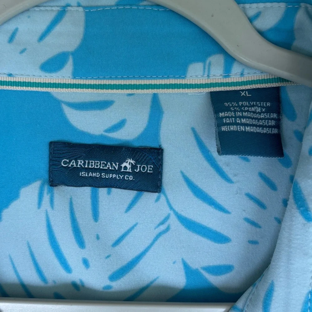 CARRIBEAN JOE Hawaiian Shirt Men's XL Blue Floral Print Lightweight Comfort - Picture 3 of 8